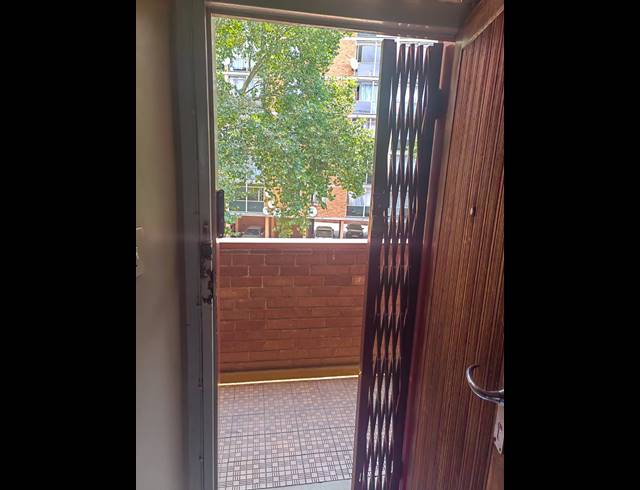 3 BEDROOM APARTMENT FOR SALE IN MUCKLENEUK